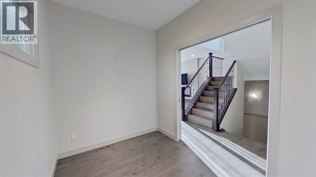 House for Sale in 78 Cranarch View SE|Calgary, Alberta T3M2J3 3