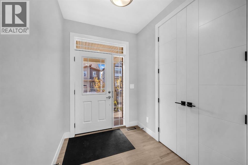 House for Sale in 155 Carringham Way NW|Calgary, Alberta T4B3P5 2