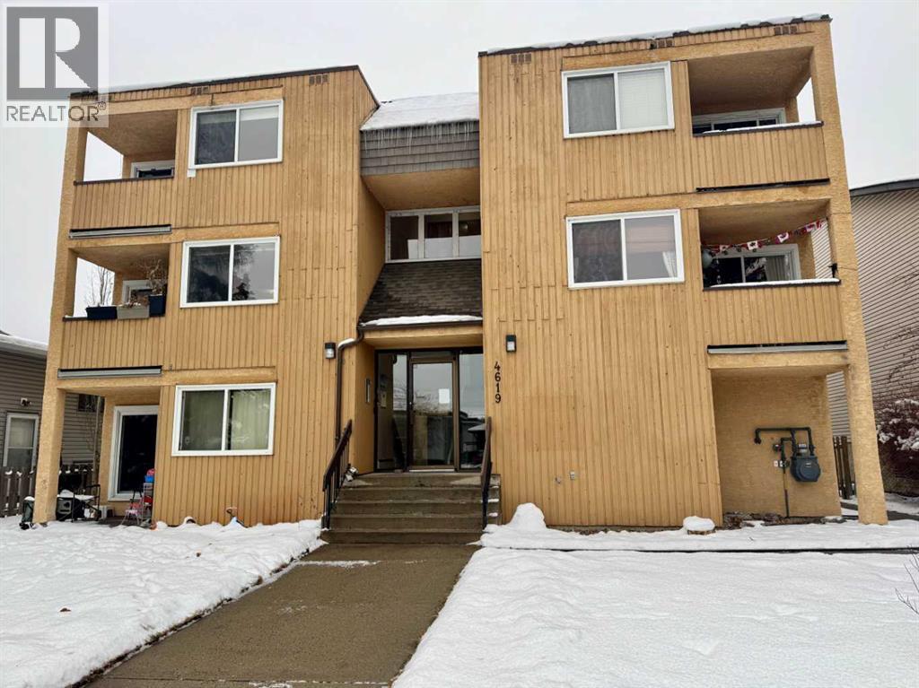 Apartment for Sale in 102, 4619 73 Street NW|Calgary, Alberta T3B2M3