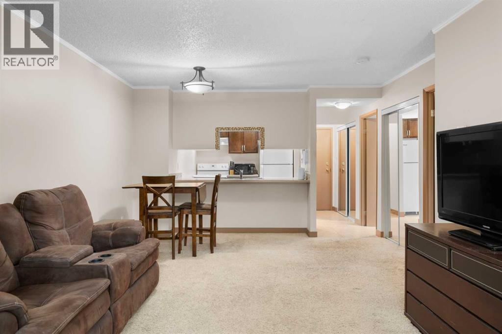 Apartment for Sale in 160, 310 8 Street SW|Calgary, Alberta T2P3P3 5