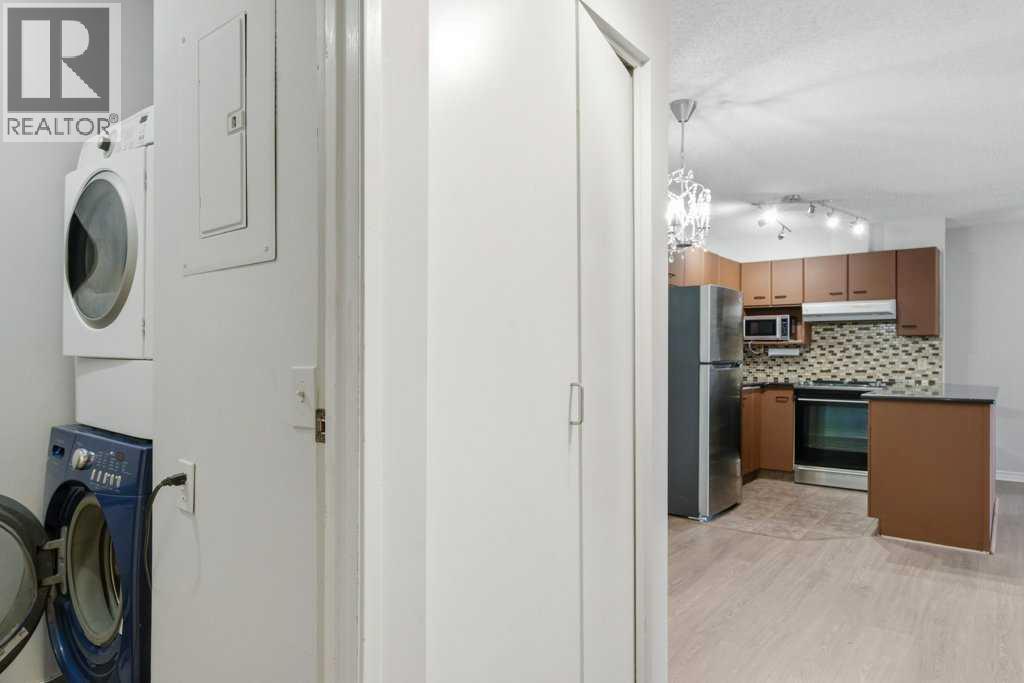 Apartment for Sale in 2414 Edenwold Heights NW|Calgary, Alberta T3A3Y2 4