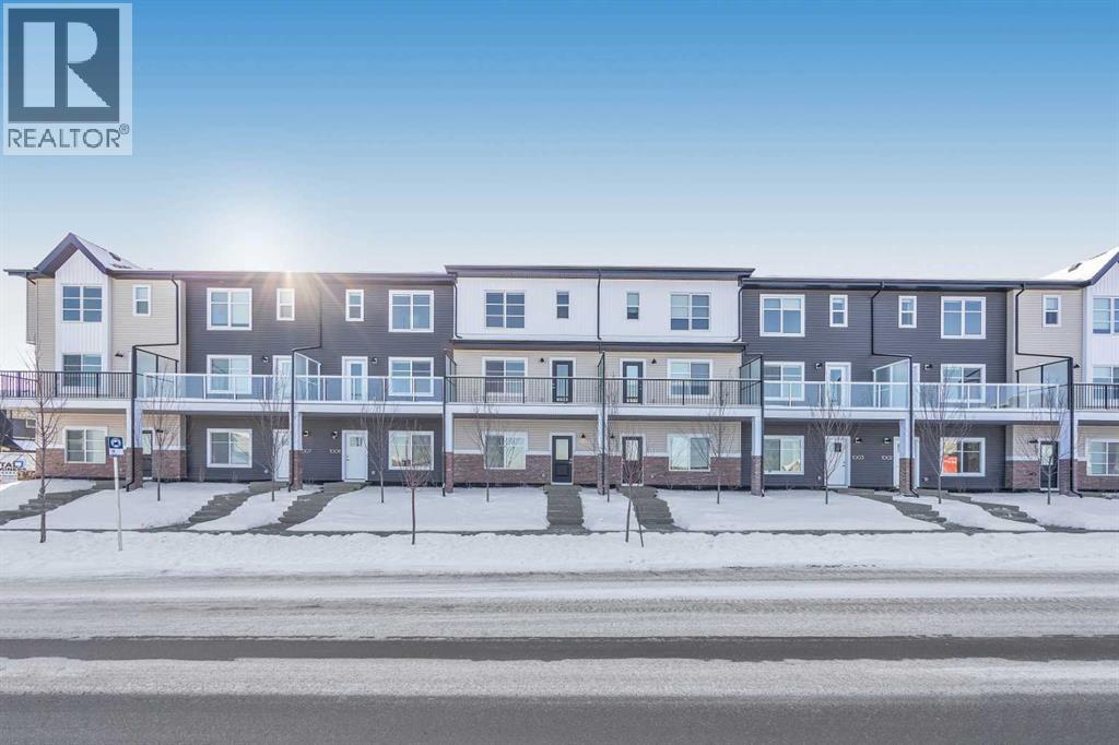 Row / Townhouse for Sale in 1005, 135 belmont Passage SW|Calgary, Alberta t2x5x4 2