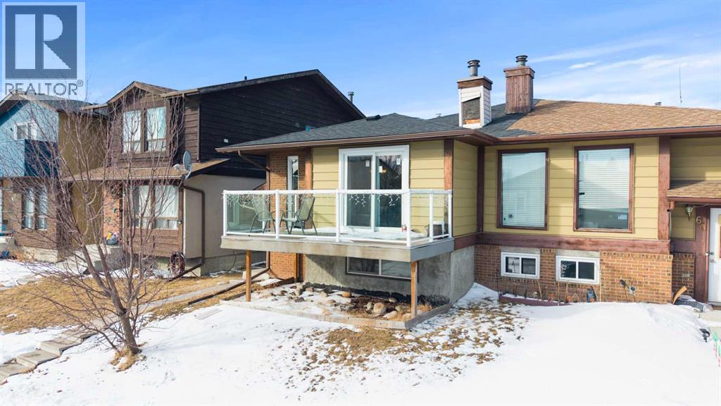 Duplex for Sale in 58 Templeson Crescent NE|Calgary, Alberta T1Y5L8 3