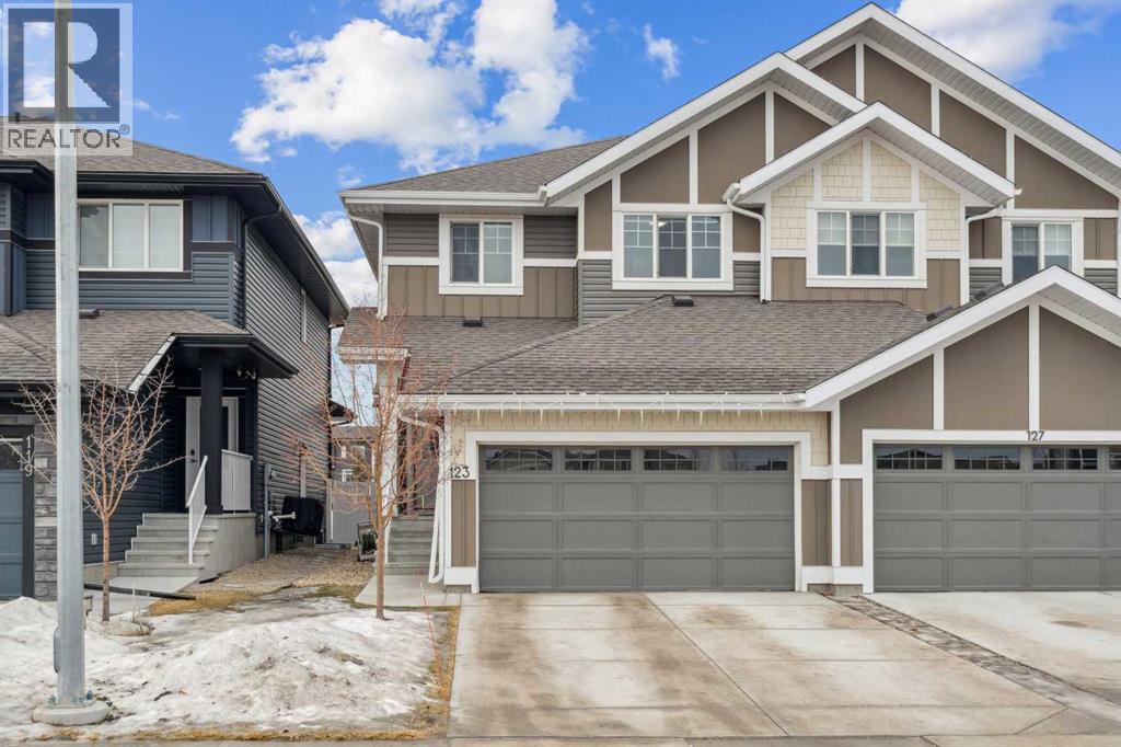 Duplex for Sale in 123 Walcrest Way SE|Calgary, Alberta T2X4G2 4