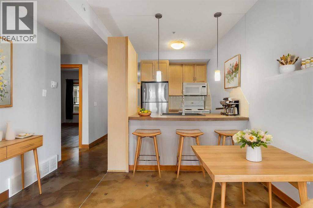 Apartment for Sale in 110, 1235 13 Avenue SW|Calgary, Alberta T3C0T2 3