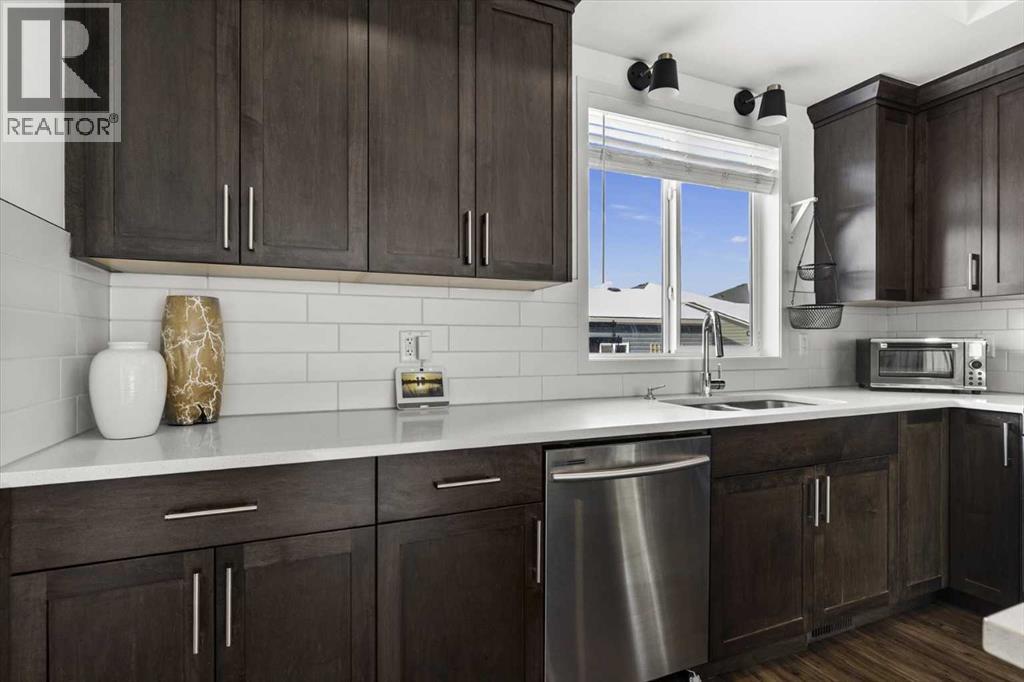 House for Sale in 59 Wolf Hollow Way SE|Calgary, Alberta T2X1T8 5