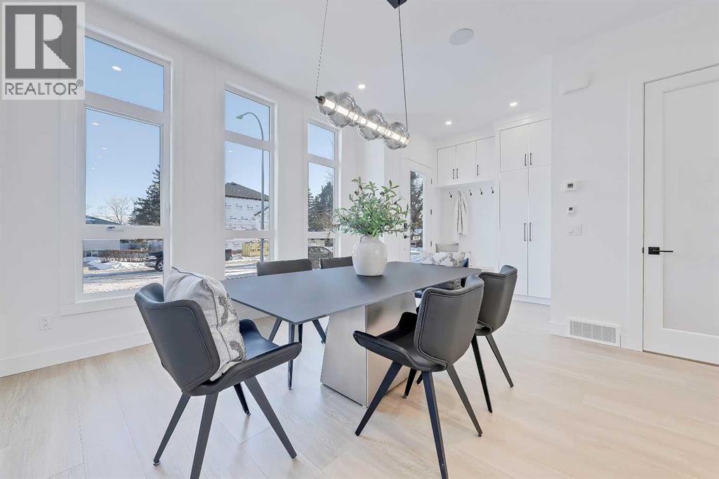 Duplex for Sale in 4605 80 Street NW|Calgary, Alberta T3B2P2 4