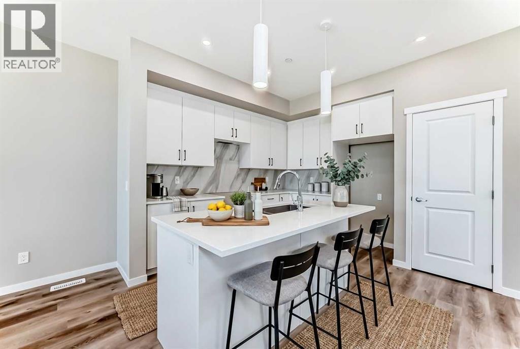 House for Sale in 413 Hotchkiss Drive SE|Calgary, Alberta T3S0S8 2