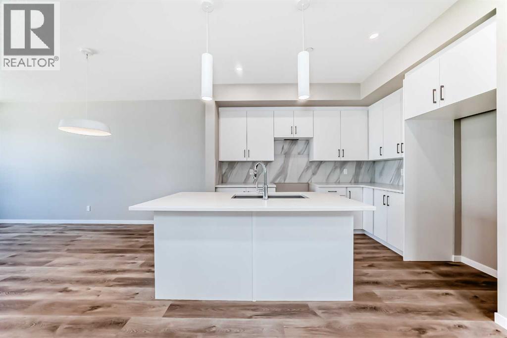 House for Sale in 413 Hotchkiss Drive SE|Calgary, Alberta T3S0S8 5