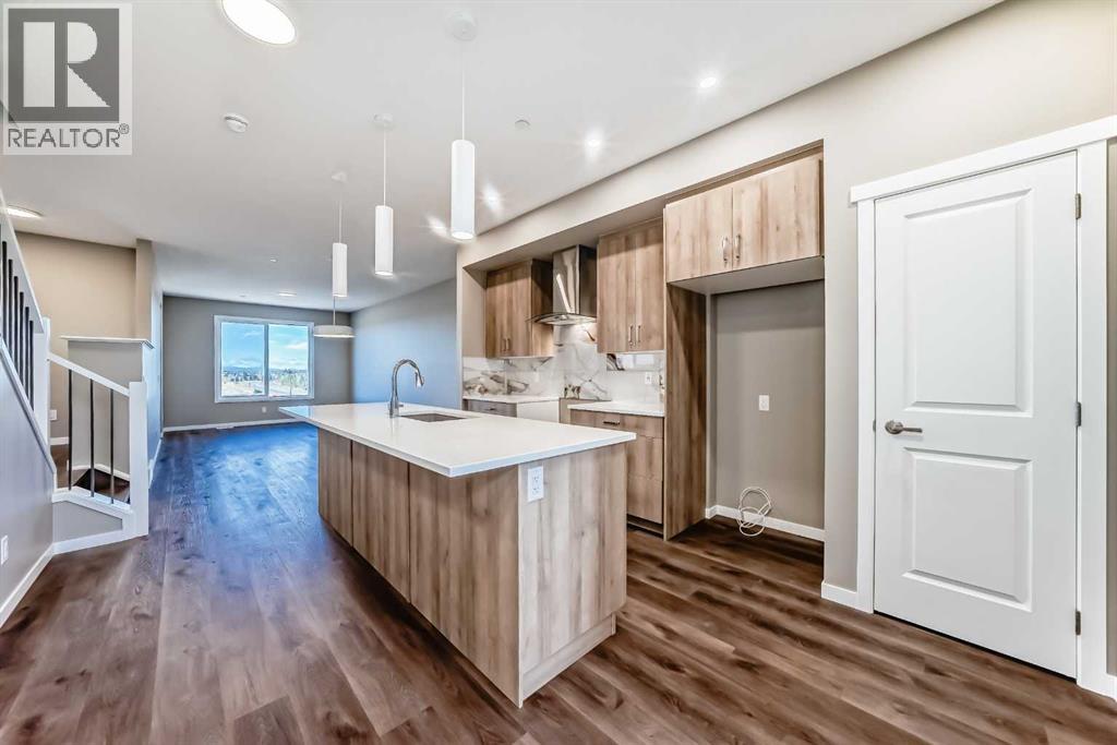 Duplex for Sale in 21 Hotchkiss Road SE|Calgary, Alberta T3S0T8 5