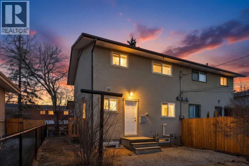 Duplex for Sale in 5610 Pensacola Crescent SE|Calgary, Alberta T2A2G6 2