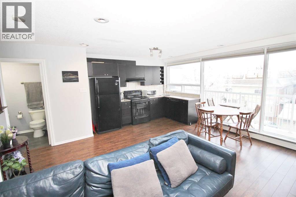 Apartment for Sale in 402, 1612 14 Avenue SW|Calgary, Alberta T3C0W5 5