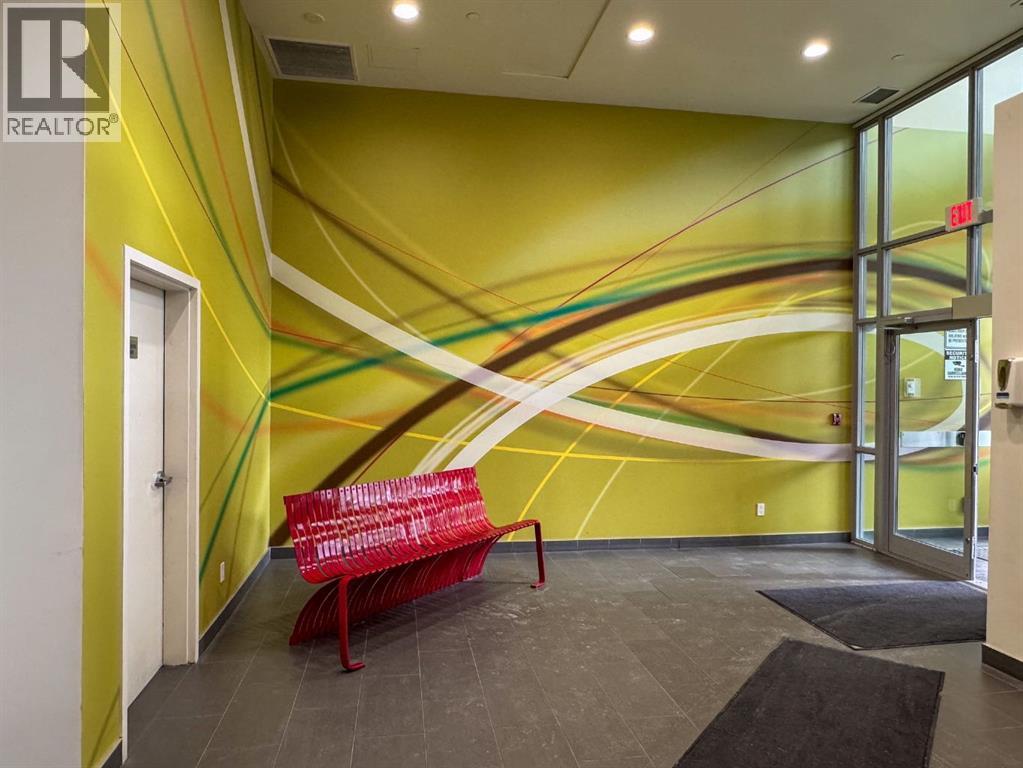 Apartment for Sale in 605, 30 Brentwood Common NW|Calgary, Alberta T2L2L8 4