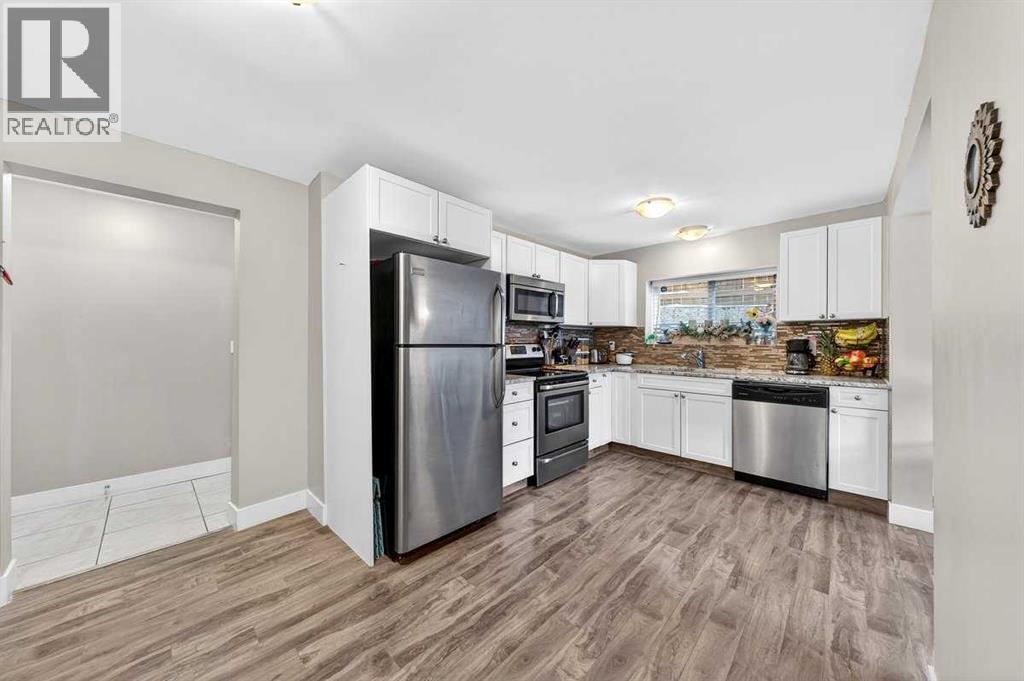 Apartment for Sale in 11, 2117 16 Street SW|Calgary, Alberta T2T4E5 3