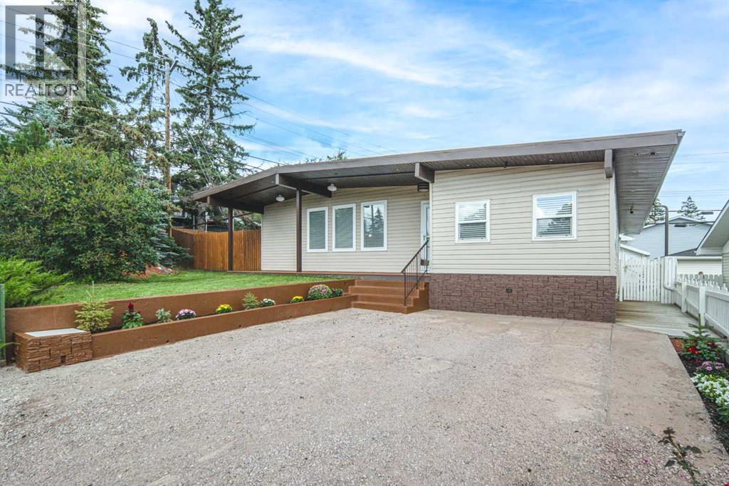 House for Sale in 5808 Dalton Drive NW|Calgary, Alberta T3A1C6