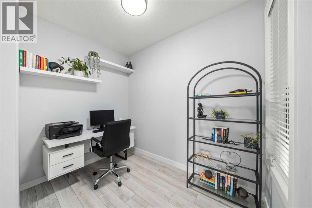 House for Sale in 77 Sage Hill Crescent NW|Calgary, Alberta T3R1Y2 2