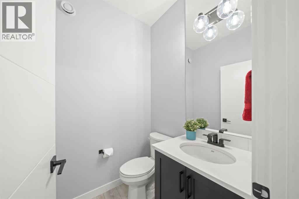 House for Sale in 77 Sage Hill Crescent NW|Calgary, Alberta T3R1Y2 3