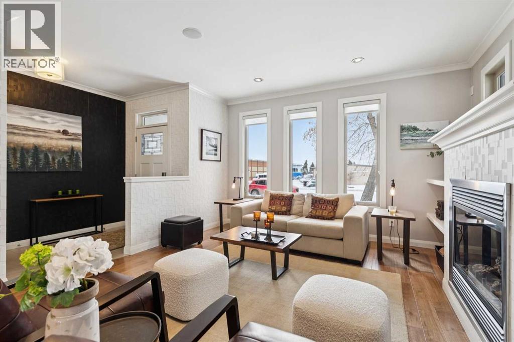 Duplex for Sale in 4415 16 Street SW|Calgary, Alberta T2T4J1 4