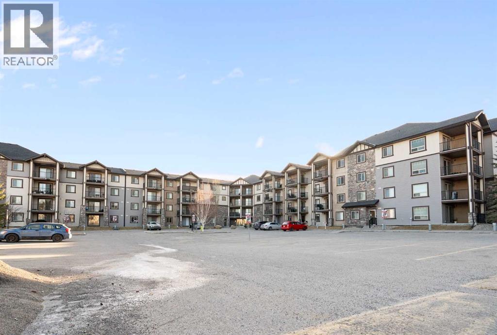 Apartment for Sale in 1423, 60 Panatella Street NW|Calgary, Alberta T3K0M1 3