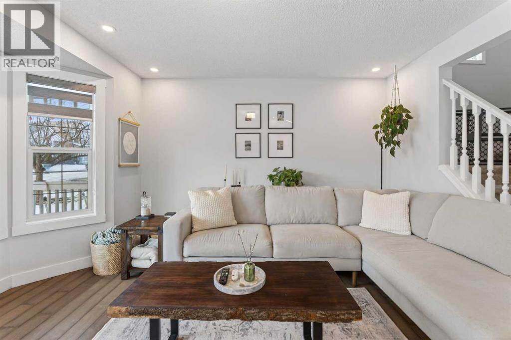 House for Sale in 34 Bridleglen Manor SW|Calgary, Alberta T2Y3W9 5