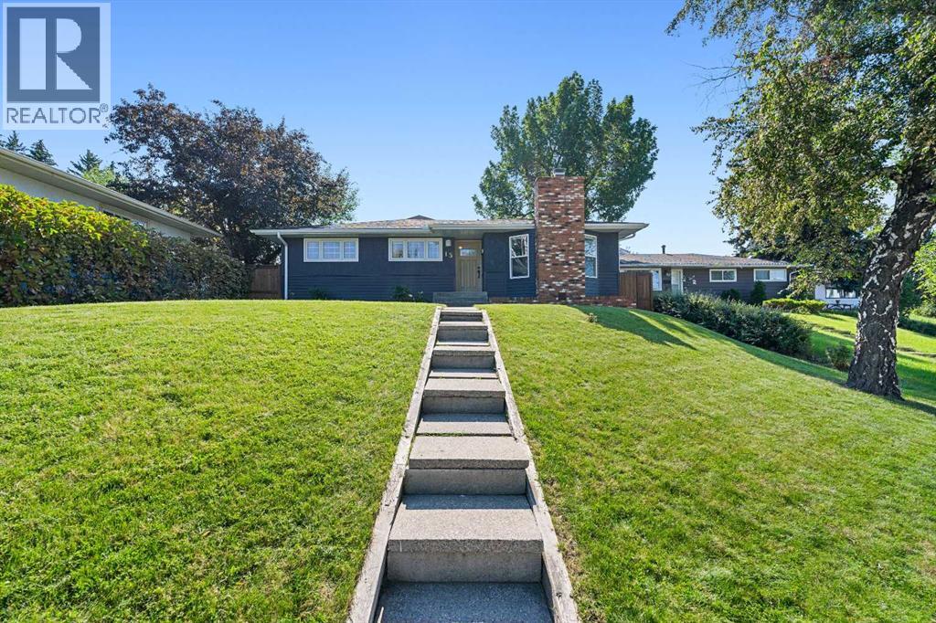 House for Sale in 15 Fielding Drive SE|Calgary, Alberta T2H1H2