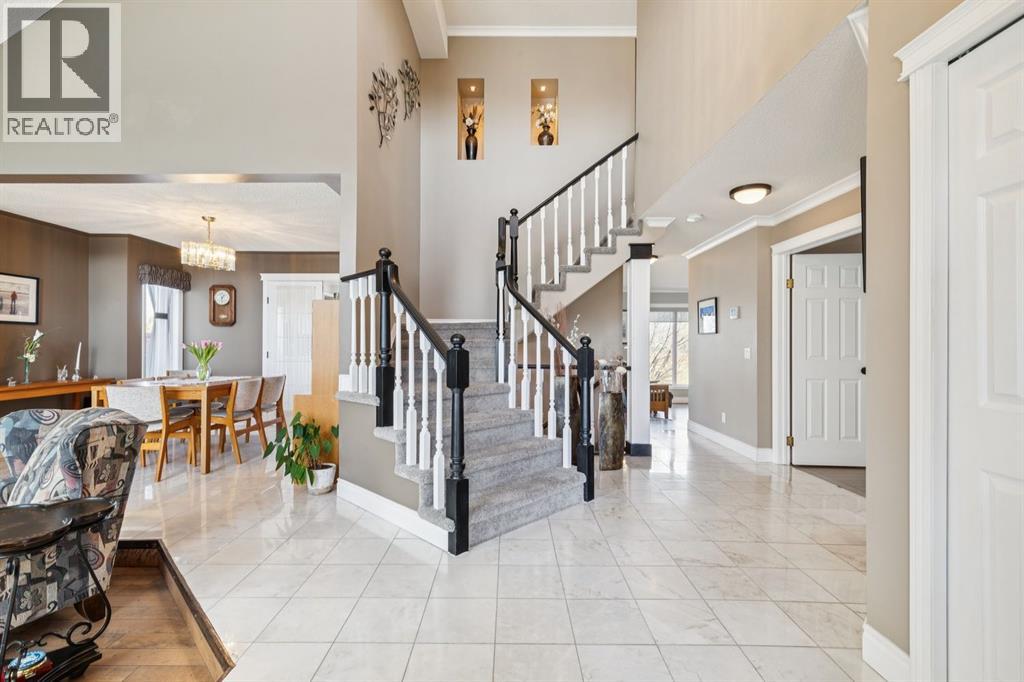 House for Sale in 163 Edgebrook Close NW|Calgary, Alberta T3A4Z9 5