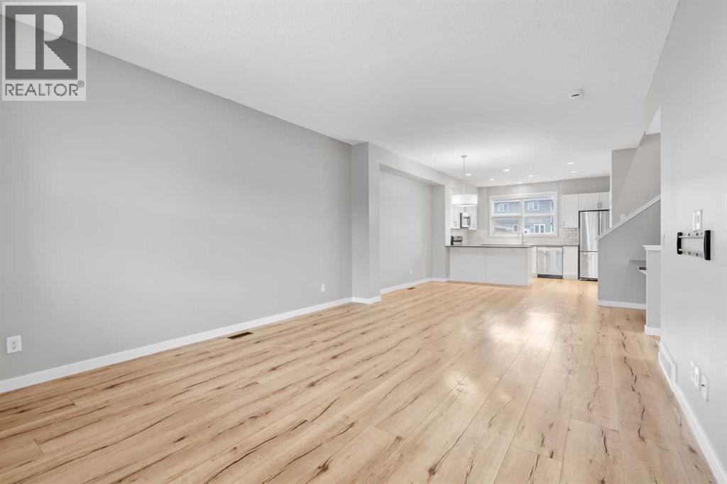 Duplex for Sale in 368 Redstone Drive NE|Calgary, Alberta T3N0R1 4