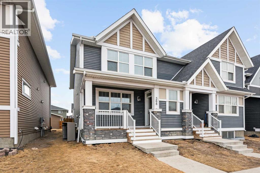 Duplex for Sale in 368 Redstone Drive NE|Calgary, Alberta T3N0R1 2