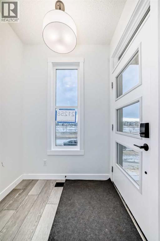 Duplex for Sale in 21258 Sheriff King Street SW|Calgary, Alberta T2X5M6 3