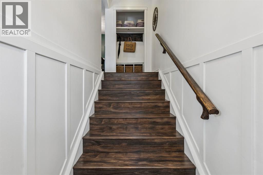 Row / Townhouse for Sale in 1, 124 19 Avenue NE|Calgary, Alberta T2E1N8 3