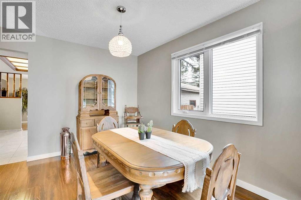 House for Sale in 14691 Deer Ridge Drive SE|Calgary, Alberta T2J6A8 4