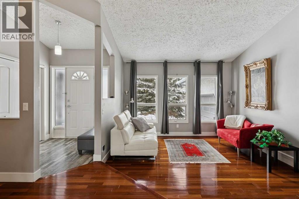 House for Sale in 231 Scimitar Bay NW|Calgary, Alberta T3L1L8 3