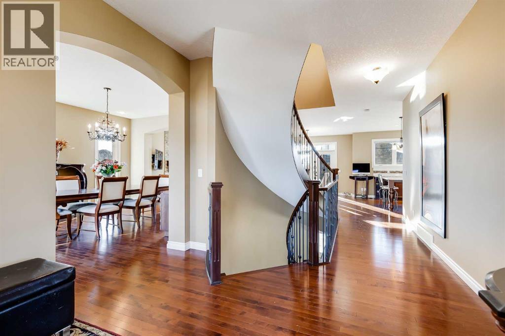 House for Sale in 213 Silverado Ranch Manor SW|Calgary, Alberta T2X0M6 5