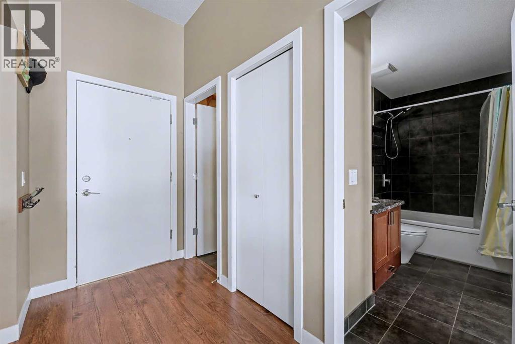 Apartment for Sale in 417, 4303 1 Street NE|Calgary, Alberta T2E7M3 3