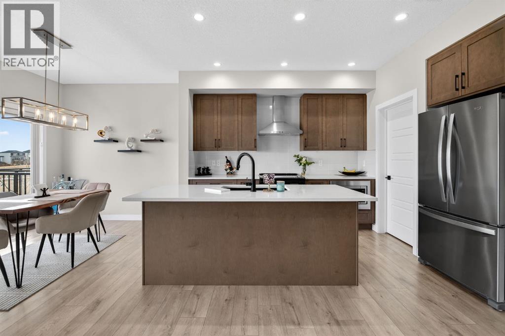 House for Sale in 12 Cornerbrook Cove NE|Calgary, Alberta T3N2E6