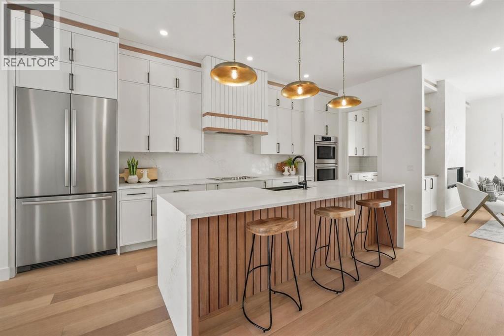 Duplex for Sale in 2421 25 Avenue NW|Calgary, Alberta T2M2C6 4