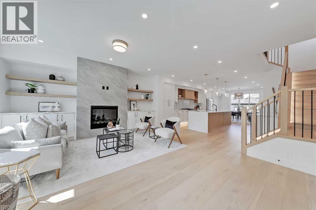 Duplex for Sale in 518 22 Avenue NW|Calgary, Alberta T2M1N6 4