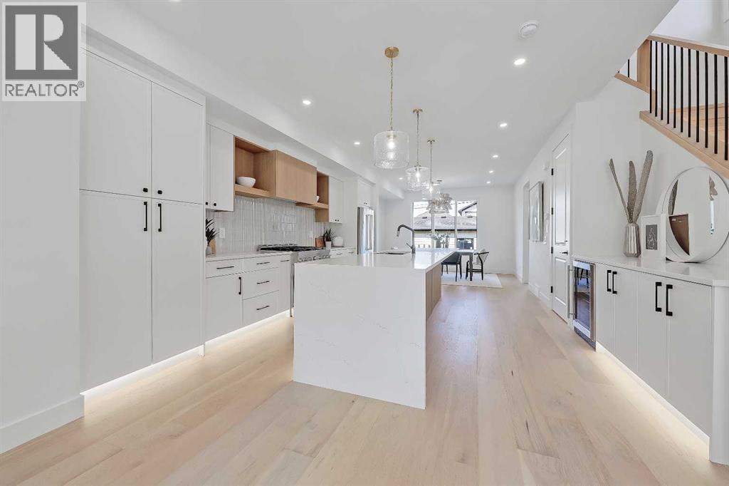 Duplex for Sale in 518 22 Avenue NW|Calgary, Alberta T2M1N6 5