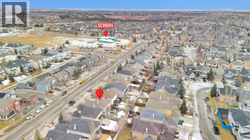 House for Sale in 270 Everstone Drive SW|Calgary, Alberta T2Y4V2 5