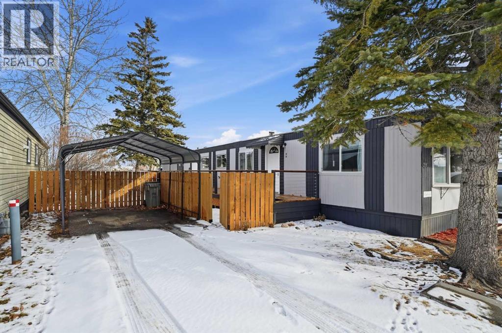 Mobile Home for Sale in 281, 6220 17 Avenue SE|Calgary, Alberta T2A0W6 2