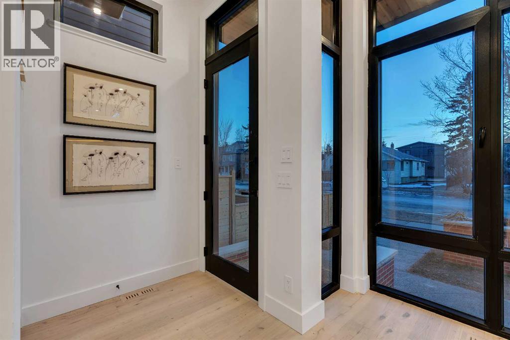 House for Sale in 2008 8 Avenue SE|Calgary, Alberta T2G0N7 5