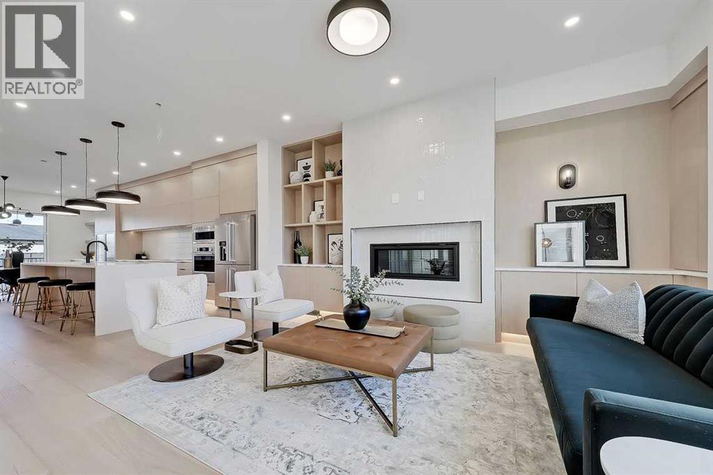 Duplex for Sale in 2216 35 Street SW|Calgary, Alberta T3E2X8 5