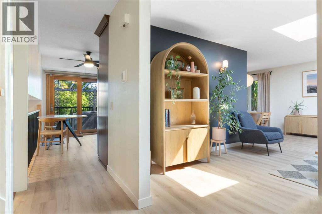 House for Sale in 9308 26 Street SW|Calgary, Alberta T2V4G9 4