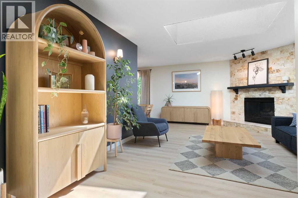 House for Sale in 9308 26 Street SW|Calgary, Alberta T2V4G9 5