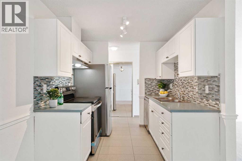 Apartment for Sale in 404, 1113 37 Street SW|Calgary, Alberta T3C1S5 3