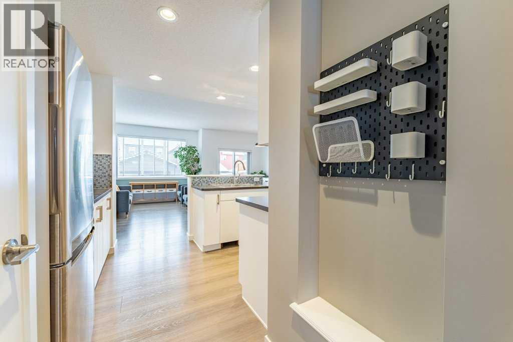 House for Sale in 74 Evansridge Crescent NW|Calgary, Alberta T3P0J2 4