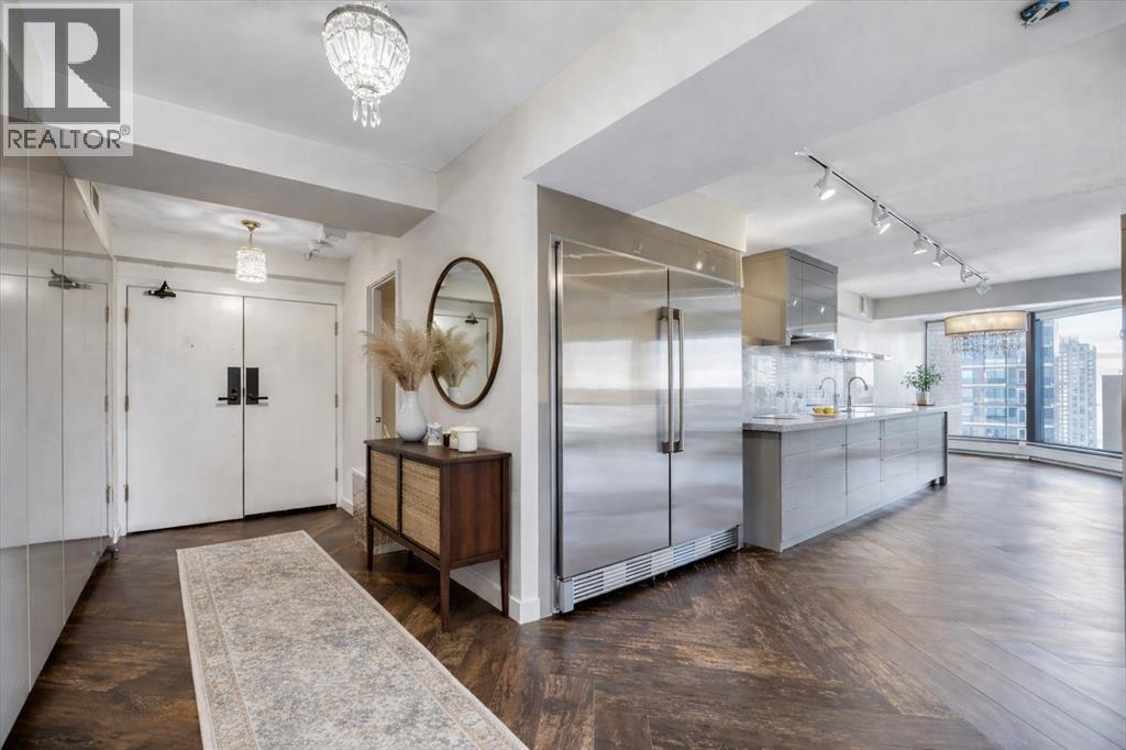 Apartment for Sale in 2403, 1100 8 Avenue SW|Calgary, Alberta T2P3T9 5