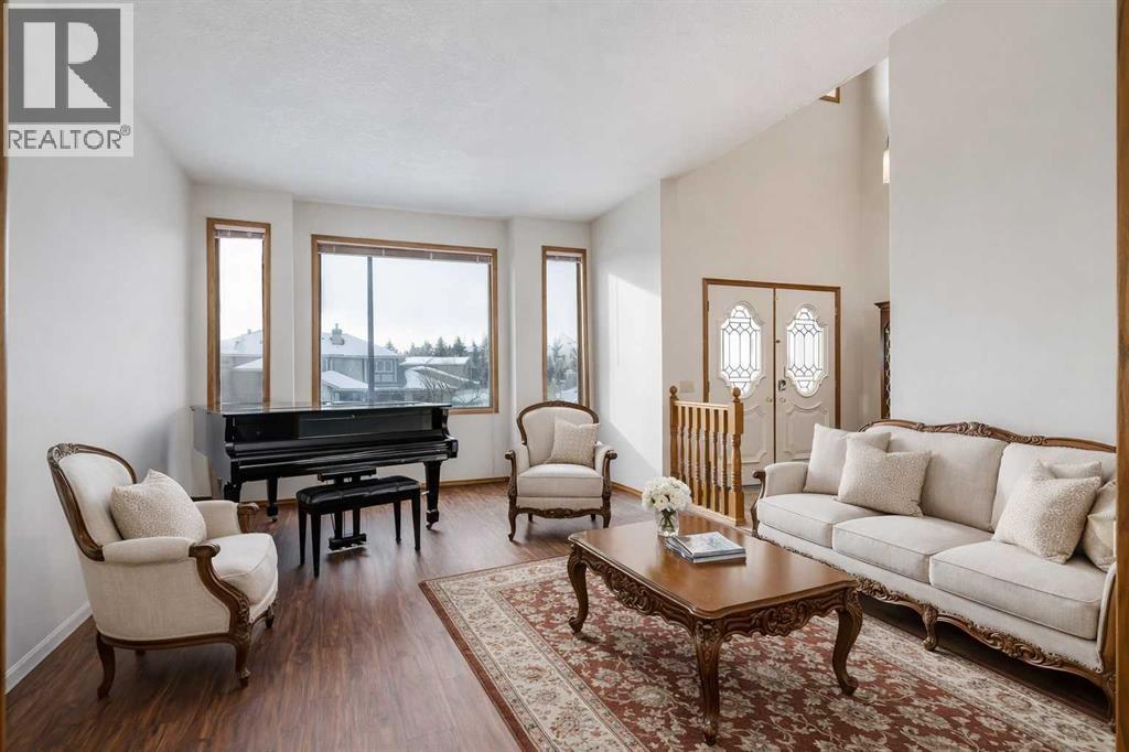 House for Sale in 106 Sienna Hills Drive SW|Calgary, Alberta T3H2C8 3