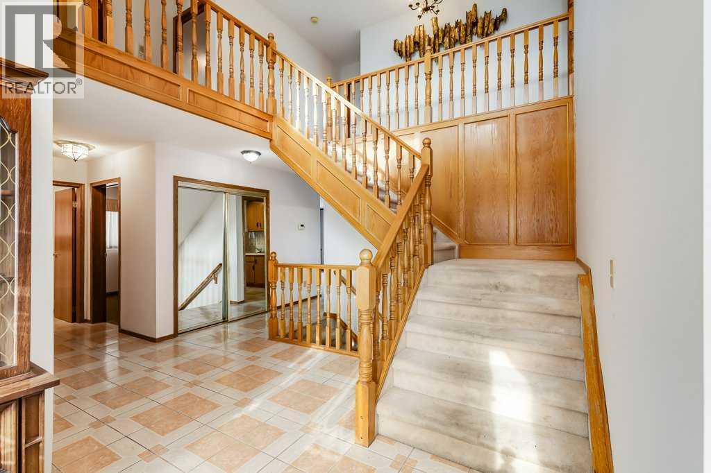 House for Sale in 106 Sienna Hills Drive SW|Calgary, Alberta T3H2C8 5