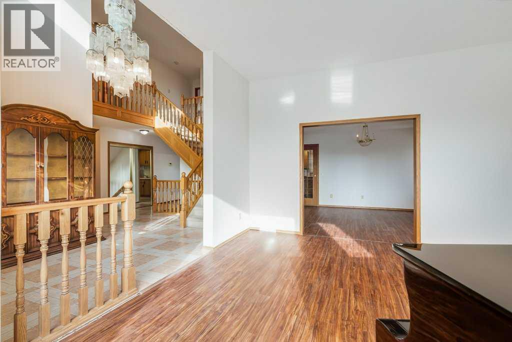 House for Sale in 106 Sienna Hills Drive SW|Calgary, Alberta T3H2C8 4